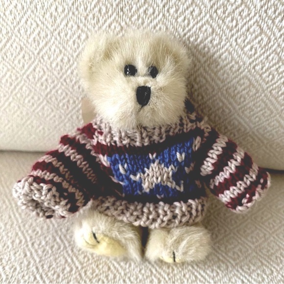 ♥️💙 Boyds’ Bears ~ “Baldwin” Collectible Teddy Bear wearing Patriotic Sweater! - Picture 7 of 11